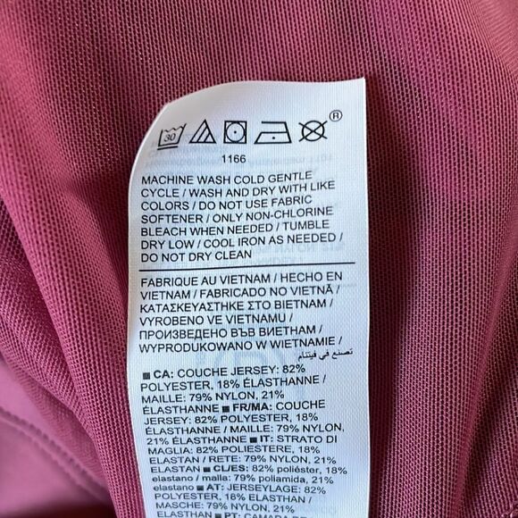 ATHLETA Pacer Mesh Top, Berry Rose, Size Large - Picture 10 of 10